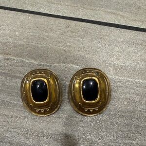 Vintage Gold and Black Clip-On Earrings